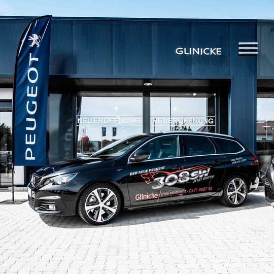Die Autohausgruppe Glinicke hat in Minden einen neuen Peugeot-Standort eröffnet. Die Autohausgruppe Glinicke hat in Minden einen neuen Peugeot-Standort eröffnet.