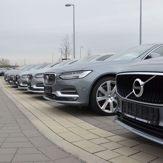 Ein selbst entwickeltes flexibles Vermietkonzept für Flottenbetreiber: Damit setzte sich das Autohaus Geisser in Karlsruhe beim Vertriebs Award 2018 in der Kategorie „Großkundengeschäft“ durch. Ein selbst entwickeltes flexibles Vermietkonzept für Flottenbetreiber: Damit setzte sich das Autohaus Geisser in Karlsruhe beim Vertriebs Award 2018 in der Kategorie „Großkundengeschäft“ durch.
