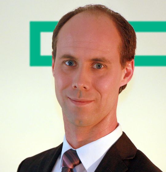 Till Stimberg: „Ein Team von Datenanalysten bei HPE beschäftigt sich ausschließlich mit der Entwicklung neuer und der Verbesserung bereits bestehender analytischer Algorithmen für HPE Infosight.“ Till Stimberg: „Ein Team von Datenanalysten bei HPE beschäftigt sich ausschließlich mit der Entwicklung neuer und der Verbesserung bereits bestehender analytischer Algorithmen für HPE Infosight.“