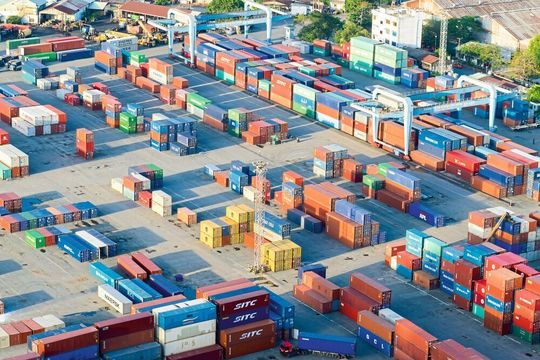 Komplexe, globale Lieferketten sind anfällig für Störungen. Um schnell reagieren zu können und um vorzubeugen, hilft ein leistungsstarkes Supply-Chain-Design.