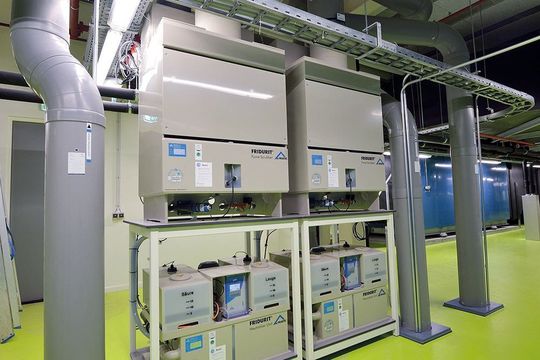 Die Steuerung der Neutralisationsanlage Fridurit C100 hat ein neues Gesicht bekommen. Die Steuerung der Neutralisationsanlage Fridurit C100 hat ein neues Gesicht bekommen.