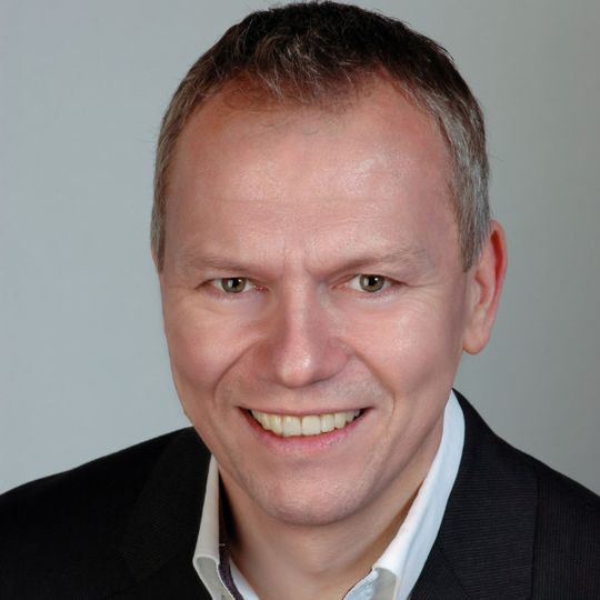 Ralf Welter: Der Autor ist Geschäftsführer der Taiwan Semiconductor Europe GmbH und beschäftigt sich sowohl intern als auch extern mit dem Thema Risikomanagement. Ralf Welter: Der Autor ist Geschäftsführer der Taiwan Semiconductor Europe GmbH und beschäftigt sich sowohl intern als auch extern mit dem Thema Risikomanagement.