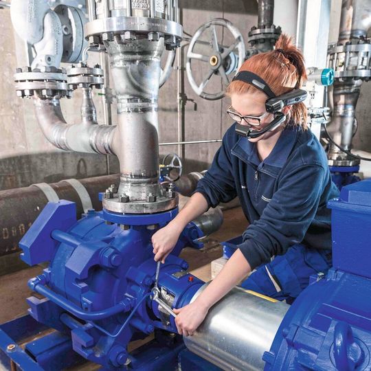 KSB hat den Top-Trend der Instandhalter im Programm: Augmented Reality. KSB hat den Top-Trend der Instandhalter im Programm: Augmented Reality.