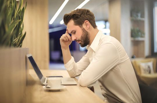 Laut der aktuellen „So arbeitet Deutschland-Trendstudie“ hat eine mangelnde Fehlerkultur negative Auswirkungen auf die Mitarbeiter und das Unternehmen. Laut der aktuellen „So arbeitet Deutschland-Trendstudie“ hat eine mangelnde Fehlerkultur negative Auswirkungen auf die Mitarbeiter und das Unternehmen.