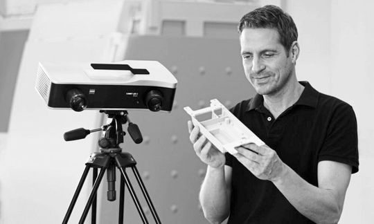 Der Comet L3D 2 von Zeiss ist mit der hauseigenen Software Colin 3D kompatibel, die unter anderem das gescannte Objekt im Messfeld positioniert.