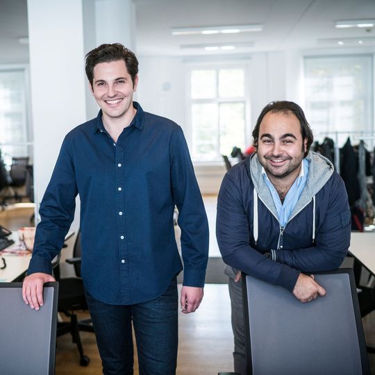 Die Auto1-Gründer Christian Bertermann (li.) und Hakan Koc starten jetzt auch als Finanzdienstleister: Auto 1 Fintech bietet Einkaufsfinanzierung für den Gebrauchtwagenhandel. Die Auto1-Gründer Christian Bertermann (li.) und Hakan Koc starten jetzt auch als Finanzdienstleister: Auto 1 Fintech bietet Einkaufsfinanzierung für den Gebrauchtwagenhandel.