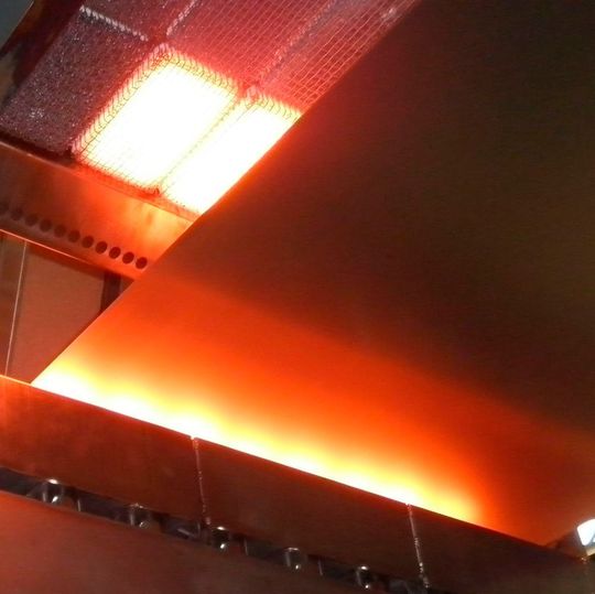 Stahlbandtrocknung nach Vorbehandlung mit Infrarot-Strahlungsporenbrenner. Stahlbandtrocknung nach Vorbehandlung mit Infrarot-Strahlungsporenbrenner.