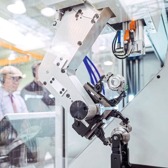 Neben den ausgestellten Maschinen und Technologien konnten die Besucher ein äusserst vielfältiges Vortragsprogramm verfolgen. Neben den ausgestellten Maschinen und Technologien konnten die Besucher ein äusserst vielfältiges Vortragsprogramm verfolgen.
