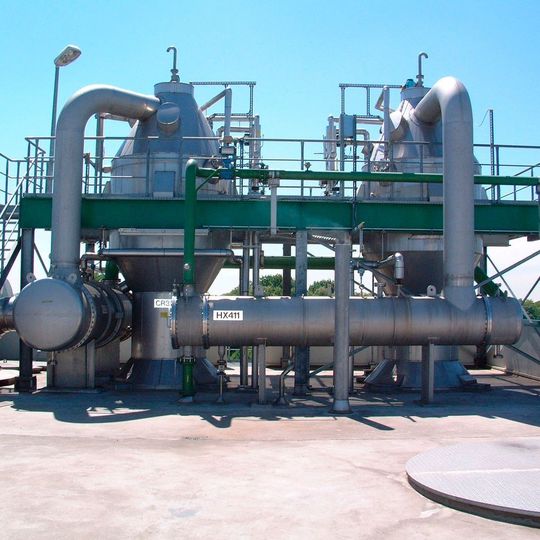 Gea ist in diesem Projekt für das prozesstechnische Engineering sowie die Lieferung und Inbetriebnahme der Hauptapparate für die Natriumhydrogenkarbonat-Anlage verantwortlich. Gea ist in diesem Projekt für das prozesstechnische Engineering sowie die Lieferung und Inbetriebnahme der Hauptapparate für die Natriumhydrogenkarbonat-Anlage verantwortlich.