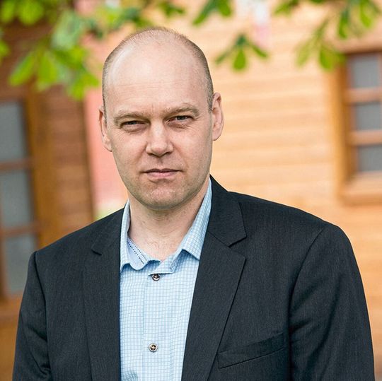 Seit mehr als 15 Jahren erforscht Prof. Dr. Henrik Mouritsen an der Universität Oldenburg den Magnetsinn von Vögeln. Seit mehr als 15 Jahren erforscht Prof. Dr. Henrik Mouritsen an der Universität Oldenburg den Magnetsinn von Vögeln.