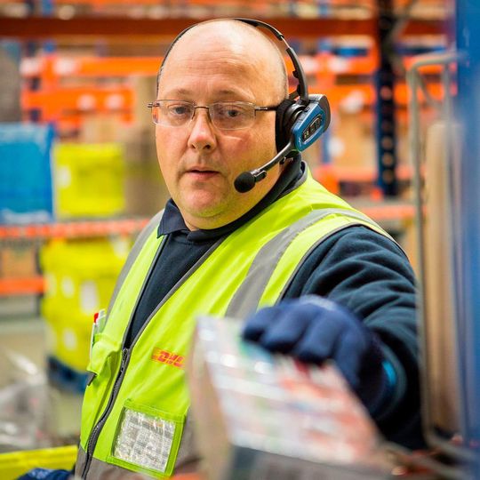 Gemeinsam wollen Körber Logistik-Systeme und Centriq fortan mit ihrer Sprachtechnologie eine Marktlücke des Logistiksektors schließen. Gemeinsam wollen Körber Logistik-Systeme und Centriq fortan mit ihrer Sprachtechnologie eine Marktlücke des Logistiksektors schließen.