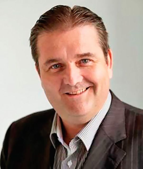 Urs Albert Ingold, propriétaire de StarlingExpo SA, 8820 Wädenswil sur le lac de Zurich. Urs Albert Ingold, propriétaire de StarlingExpo SA, 8820 Wädenswil sur le lac de Zurich.