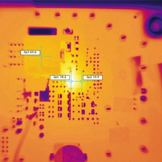Figure 1. TPS543C20 40-A thermal image at 0.9-V output with 12-V input, at 25°C ambient Figure 1. TPS543C20 40-A thermal image at 0.9-V output with 12-V input, at 25°C ambient