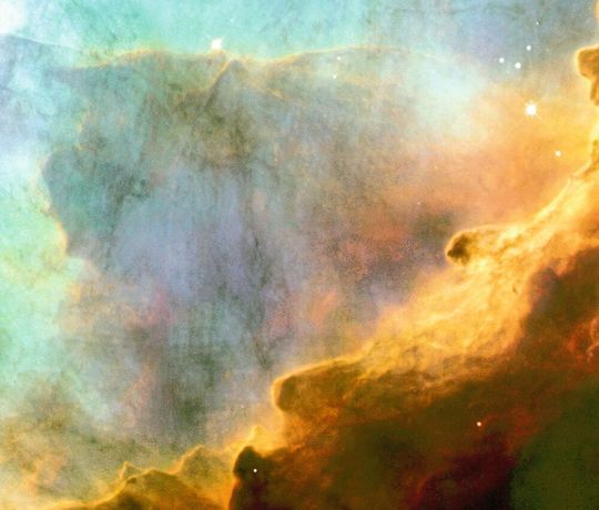Interstellare Wolken im Sternbild Sagittarius, einer Region im Zentrum der Milchstraße, wo Messungen von Astrophysikern das Vorkommen von Amid-Ionen nahelegten. Interstellare Wolken im Sternbild Sagittarius, einer Region im Zentrum der Milchstraße, wo Messungen von Astrophysikern das Vorkommen von Amid-Ionen nahelegten.
