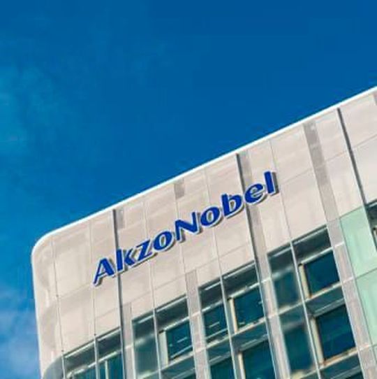 Am Produktionsstandort Rotterdam wird AkzoNobel eine zweite Fertigungslinie errichten. Am Produktionsstandort Rotterdam wird AkzoNobel eine zweite Fertigungslinie errichten.