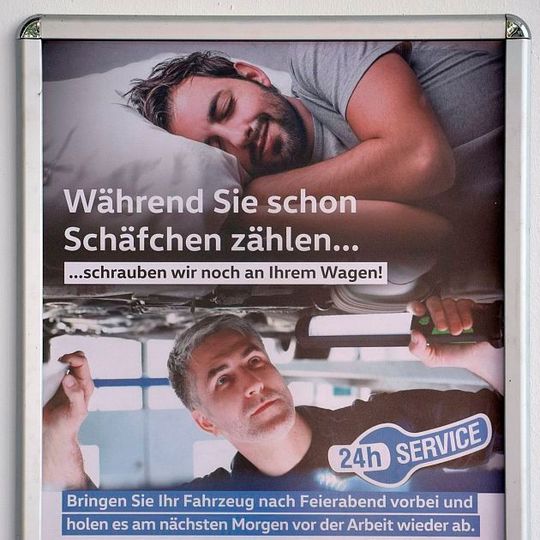 Als wahrscheinlich erster Autohändler hat das VW-Zentrum Duisburg einen 24-Stunden-Werkstattservice umgesetzt. Als wahrscheinlich erster Autohändler hat das VW-Zentrum Duisburg einen 24-Stunden-Werkstattservice umgesetzt.