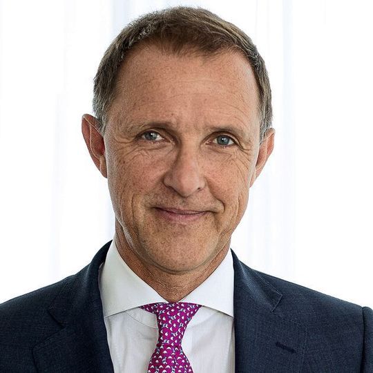 Thomas Sedran, bislang Strategiechef in der Konzernzentrale in Wolfsburg, übernimmt zum 1. September 2018 den Vorstandsvorsitz von VWN. Thomas Sedran, bislang Strategiechef in der Konzernzentrale in Wolfsburg, übernimmt zum 1. September 2018 den Vorstandsvorsitz von VWN.