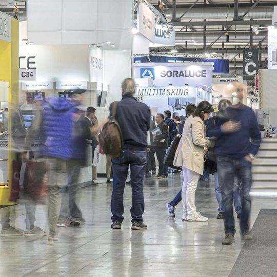 Die hohe Teilnahmebstätigungen deutet bereits jetzt auf einen grossen Erfolg der kommenden 31. BI-MU in Mailand hin. Vier Monate vor dem Debèt haben bereits mehr als 850 Aussteller zugesagt: 19 Prozent mehr gegenèber der letzten Fachmesse. Die hohe Teilnahmebstätigungen deutet bereits jetzt auf einen grossen Erfolg der kommenden 31. BI-MU in Mailand hin. Vier Monate vor dem Debèt haben bereits mehr als 850 Aussteller zugesagt: 19 Prozent mehr gegenèber der letzten Fachmesse.