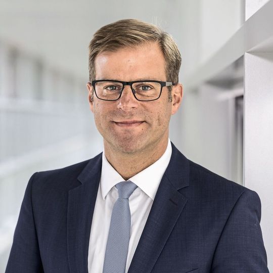 Jens Nagl ist sowohl bei Opel als auch bei den PSA-Marken für die Netzentwicklung in Deutschland zuständig. Jens Nagl ist sowohl bei Opel als auch bei den PSA-Marken für die Netzentwicklung in Deutschland zuständig.