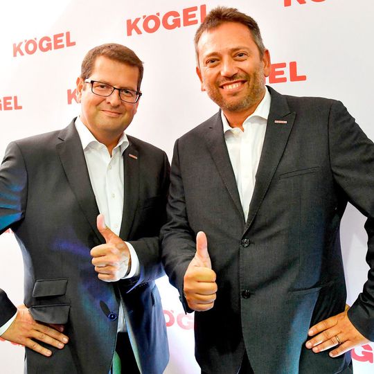 Die neuen Prokuristen Jens Schroth und Michele Mastagni. Die neuen Prokuristen Jens Schroth und Michele Mastagni.