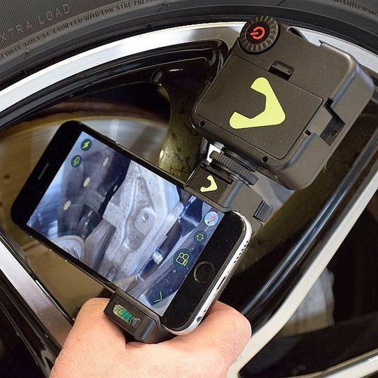 Videos drehen ist bei Orth Automobile Alltag im Servicegeschäft. Videos drehen ist bei Orth Automobile Alltag im Servicegeschäft.