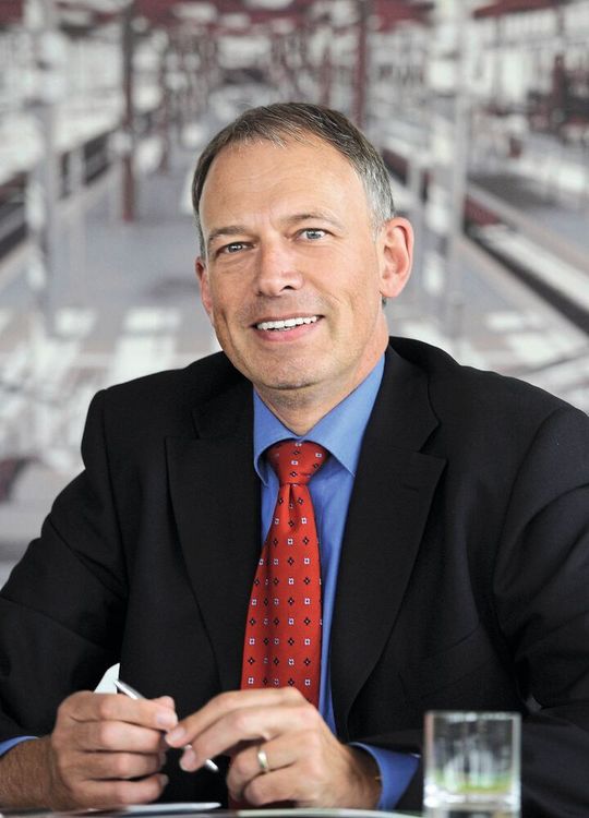 Horst Giesen, Messe Düsseldorf: „Medizintechnik-Hersteller brauchen kompetente und flexible Partner an ihrer Seite, um die Schlagkraft zu erhöhen.“ Horst Giesen, Messe Düsseldorf: „Medizintechnik-Hersteller brauchen kompetente und flexible Partner an ihrer Seite, um die Schlagkraft zu erhöhen.“