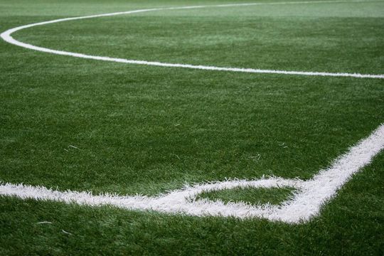 Sowohl im Sport als auch im Unternehmen geht es darum, schnelle Entscheidungen zu treffen und Verantwortung zu übernehmen. Sowohl im Sport als auch im Unternehmen geht es darum, schnelle Entscheidungen zu treffen und Verantwortung zu übernehmen.