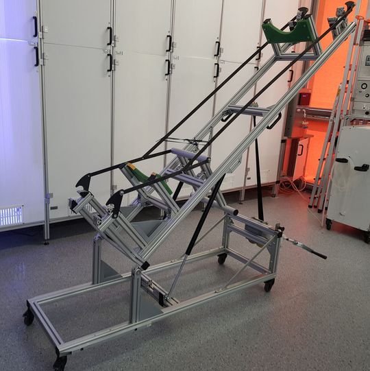 Die Modulgehäuse für das Handling der Photobioreaktoren. Die Modulgehäuse für das Handling der Photobioreaktoren.