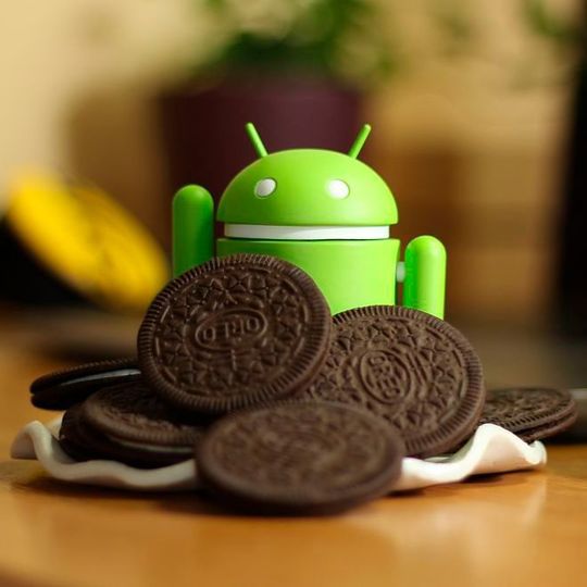 Google will dafür sorgen, dass neue Apps mit dem API Level 26 von Android Oreo konform gehen. Google will dafür sorgen, dass neue Apps mit dem API Level 26 von Android Oreo konform gehen.