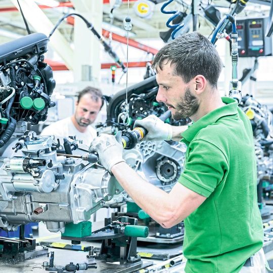 12% wage increase plus a one-off payment were obtained by the employees at Škoda. 12% wage increase plus a one-off payment were obtained by the employees at Škoda.