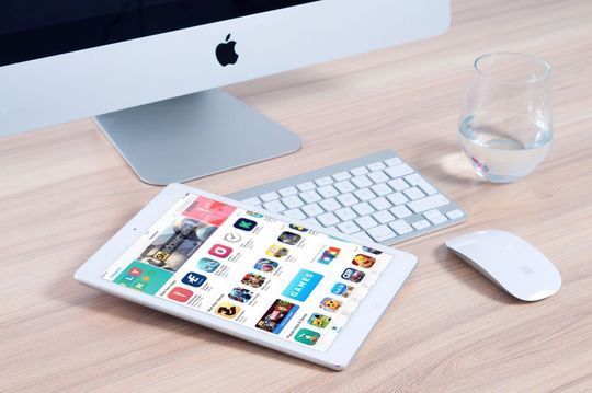 Um die Auffindbarkeit einer App zu steigern, setzen Werbungtreibende neben App Store Optimization auf sogenannte Burst-Kampagnen. Um die Auffindbarkeit einer App zu steigern, setzen Werbungtreibende neben App Store Optimization auf sogenannte Burst-Kampagnen.
