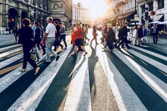 Jede Person ist einzigartig und wünscht sich dementsprechend behandelt zu werden - auch Ihre Nutzer. Jede Person ist einzigartig und wünscht sich dementsprechend behandelt zu werden - auch Ihre Nutzer.