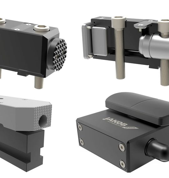 Das ist die FMS-Serie (Force Monitoring System) von Jakob Antriebstechnik, die das individuelle Spannen von großen Werkstücken gewährleistet, wie es heißt. Das FMS kann bedenkliche Änderungen in der Spannkraft (etwa durch Vibrationen) sofort erkennen und melden, um Anpassungen vorzunehmen, oder bei Bedarf direkt einen Maschinenstopp auslösen. Nun ist das auf der EMO 2017 mit dem MM Award ausgezeichnete System auch auf der AMB 2018 in Halle 1 am Stand Z112 zu sehen. Das ist die FMS-Serie (Force Monitoring System) von Jakob Antriebstechnik, die das individuelle Spannen von großen Werkstücken gewährleistet, wie es heißt. Das FMS kann bedenkliche Änderungen in der Spannkraft (etwa durch Vibrationen) sofort erkennen und melden, um Anpassungen vorzunehmen, oder bei Bedarf direkt einen Maschinenstopp auslösen. Nun ist das auf der EMO 2017 mit dem MM Award ausgezeichnete System auch auf der AMB 2018 in Halle 1 am Stand Z112 zu sehen.