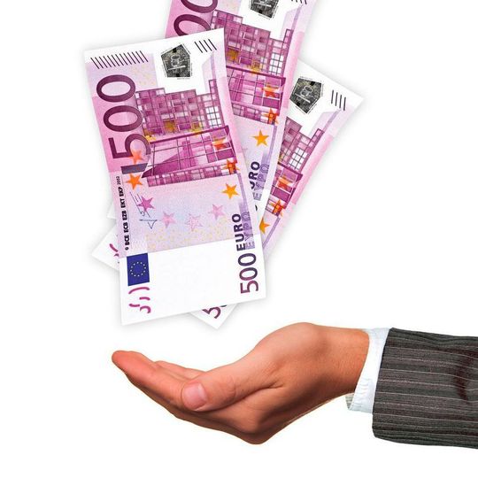 Im großen Gehaltsreport der Vogel Communications Group sind mittlere Einkommen in unterschiedlichen Positionen, Regionen und Branchen aufgeschlüsselt. Im großen Gehaltsreport der Vogel Communications Group sind mittlere Einkommen in unterschiedlichen Positionen, Regionen und Branchen aufgeschlüsselt.