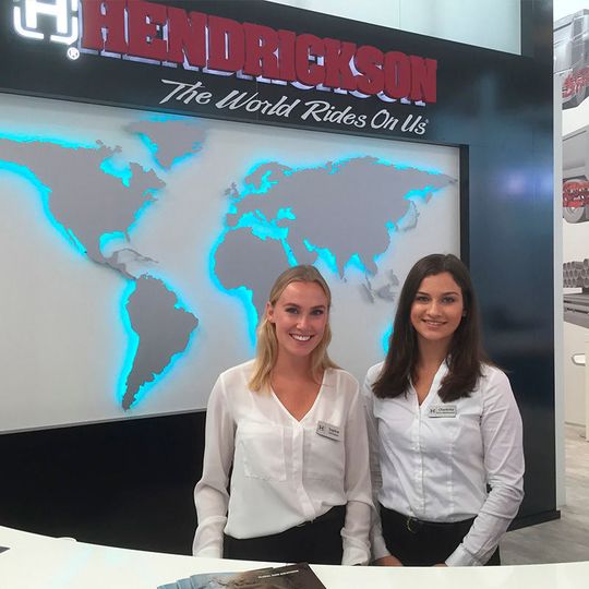 Auch 2018 hat Hendrickson wieder einen Stand auf der IAA Nutzfahrzeuge. Auch 2018 hat Hendrickson wieder einen Stand auf der IAA Nutzfahrzeuge.