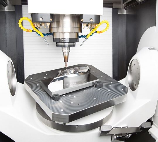 Hier ein Beispiel für eine Werkzeugapplikation. Ein Thema, das auf der AMB 2018 bei GF Machining auch eine wichtige Rolle spielen wird. Halle 7 am Stand C31. Ein weiteres Highlight werden die ausgestellten Fräsmaschinen aus der Mikron-Mill-Baureihe sein. Hier ein Beispiel für eine Werkzeugapplikation. Ein Thema, das auf der AMB 2018 bei GF Machining auch eine wichtige Rolle spielen wird. Halle 7 am Stand C31. Ein weiteres Highlight werden die ausgestellten Fräsmaschinen aus der Mikron-Mill-Baureihe sein.
