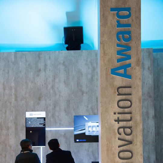 Die Preisverleihung des Innovation Award findet am 11. September im Forum der Messe Frankfurt statt. Die Preisverleihung des Innovation Award findet am 11. September im Forum der Messe Frankfurt statt.