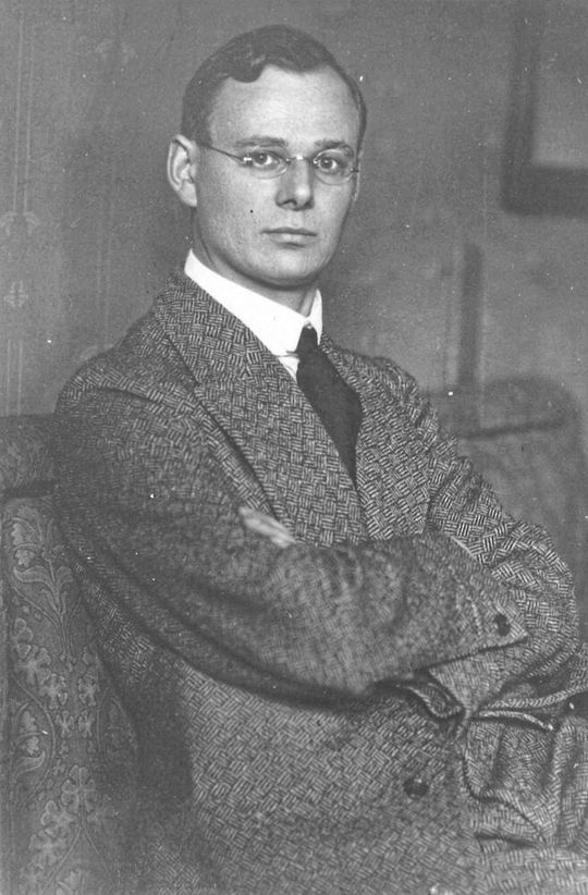 Nach dem zweiten Weltkrieg hatte Arthur Gustav Vogel alles verloren – und baute den Verlag dennoch aus dem Nichts wieder auf.