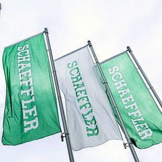 Vor allem die guten Ergebnisse in den Sparten Automotive Aftermarket und Industrie sollen zum guten Halbjahresergebnis von Schaeffler beigetragen haben. Vor allem die guten Ergebnisse in den Sparten Automotive Aftermarket und Industrie sollen zum guten Halbjahresergebnis von Schaeffler beigetragen haben.