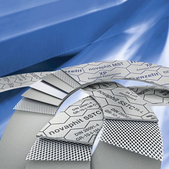 Streckmetalleinlage und XP-Technologie gewährleisten eine optimierte Flächenpressung, minimalen Masseverlust und hohe Dichtheit bei Hochtemperaturanwendungen. Streckmetalleinlage und XP-Technologie gewährleisten eine optimierte Flächenpressung, minimalen Masseverlust und hohe Dichtheit bei Hochtemperaturanwendungen.
