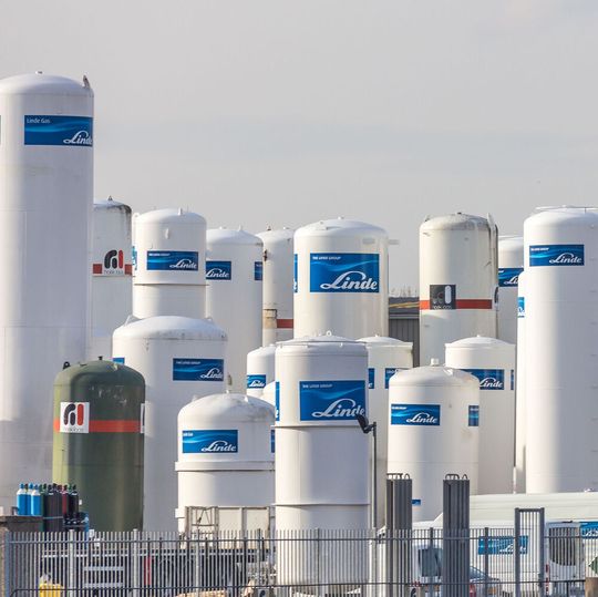 Die Fusion zwischen Linde und Praxair könnte durch Auflagen der FTC auf der Zielgeraden scheitern. Die Fusion zwischen Linde und Praxair könnte durch Auflagen der FTC auf der Zielgeraden scheitern.