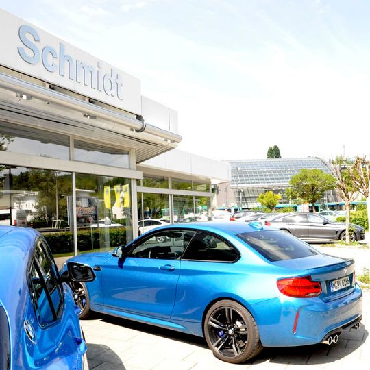 Das BMW- und Mini-Autohaus Michael Schmidt gehört zu den besten Betrieben beim Internet Sales Award 2018. Das BMW- und Mini-Autohaus Michael Schmidt gehört zu den besten Betrieben beim Internet Sales Award 2018.