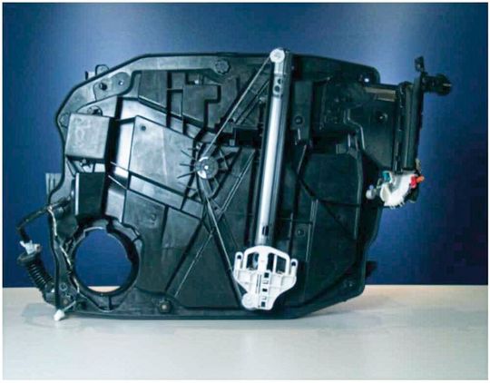 Thermylene P11 soll sich hervorragend für Strukturbauteile im Automobilinnenraum wie Türmodule eignen. Thermylene P11 soll sich hervorragend für Strukturbauteile im Automobilinnenraum wie Türmodule eignen.