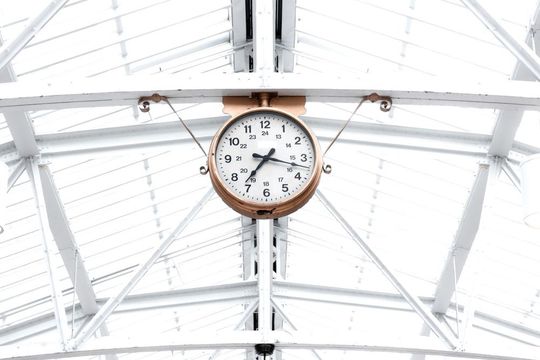 Wie viel Zeit muss man für Corporate Design, Messestand und Co. einplanen? Diese und viele weitere Fragen stellen sich Unternehmen, wenn es um Projektzeiten im Marketing geht. Doch wie lange dauert es wirklich? Wie viel Zeit muss man für Corporate Design, Messestand und Co. einplanen? Diese und viele weitere Fragen stellen sich Unternehmen, wenn es um Projektzeiten im Marketing geht. Doch wie lange dauert es wirklich?