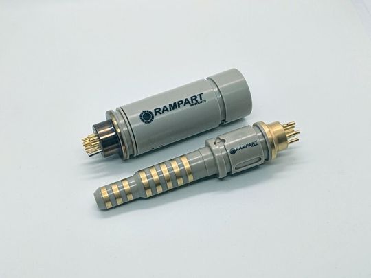 Von Rampart spezifizierte Victrex-PEEK-Polymere für neue drehbare HPHT-Steckverbinder für Ölfeldbohrgeräte. Von Rampart spezifizierte Victrex-PEEK-Polymere für neue drehbare HPHT-Steckverbinder für Ölfeldbohrgeräte.