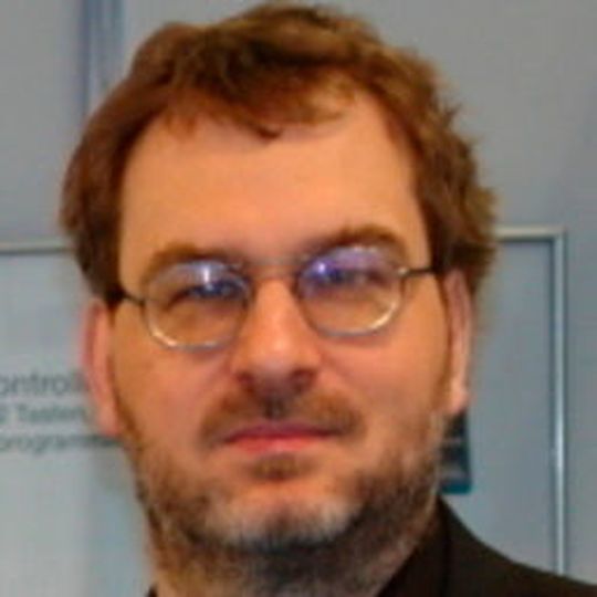 Guido Körber: Geschäftsführer bei dem mittelständischen Unternehmen Code Mercenaries Hard- und Software glaubt an den Wandel als Chance. Guido Körber: Geschäftsführer bei dem mittelständischen Unternehmen Code Mercenaries Hard- und Software glaubt an den Wandel als Chance.