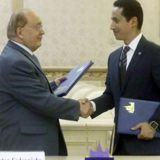 Saudi Aramco’s Manager for Expec Advanced Research Center Ali Meshari with the Rector of the Moscow State University Victor Sadovnichy at the MOU signing ceremony. Saudi Aramco’s Manager for Expec Advanced Research Center Ali Meshari with the Rector of the Moscow State University Victor Sadovnichy at the MOU signing ceremony.