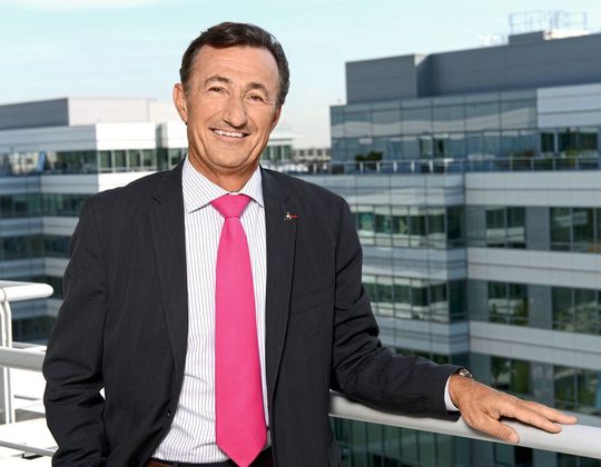 Bernard Charlès, CEO bei Dassault Systèmes: „Wir stehen an der Schwelle zu einem neuen Industriezeitalter.“