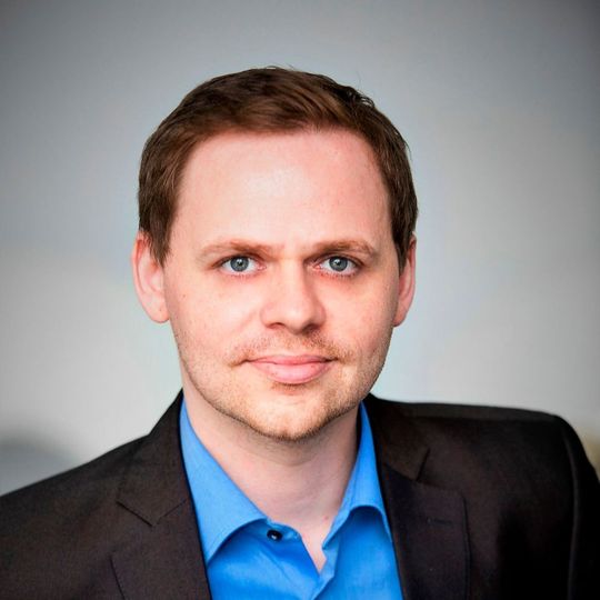Stefan Wiedemann: Neuer Geschäftsführer und Alleingesellschafter der Jenaer Leiterplatten GmbH Stefan Wiedemann: Neuer Geschäftsführer und Alleingesellschafter der Jenaer Leiterplatten GmbH