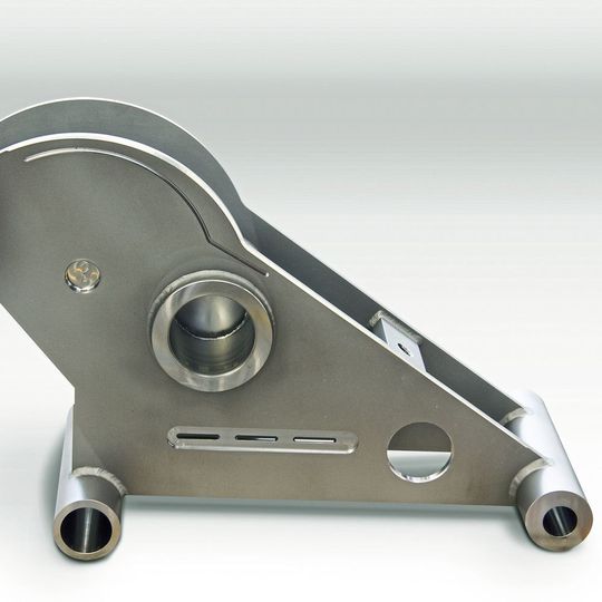 Abnahmebauteil zur Evaluation eines Bohrwerks: Musterteil mit 20 Geometrien, Schweißkonstruktion aus V4A. Abnahmebauteil zur Evaluation eines Bohrwerks: Musterteil mit 20 Geometrien, Schweißkonstruktion aus V4A.